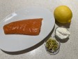 salmone, stracciatella e pistacchi