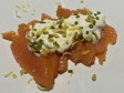 salmone, stracciatella e pistacchi