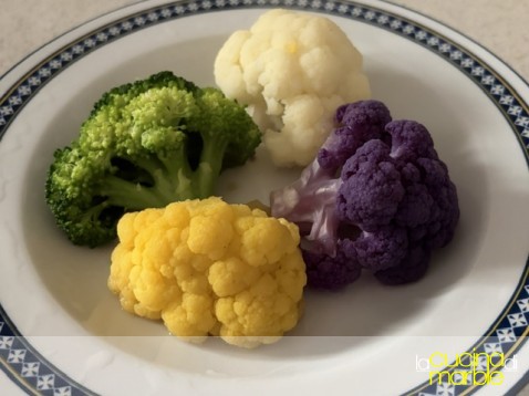 cuocere i cavoli broccoli in microonde
